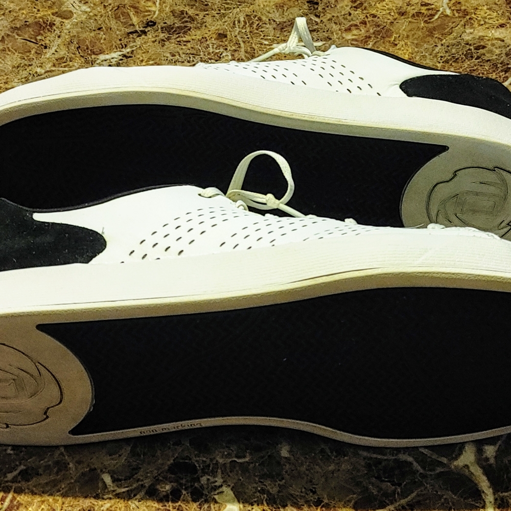 Adidas Derrick Rose Low Top Sneakers - Picture 6 of 10